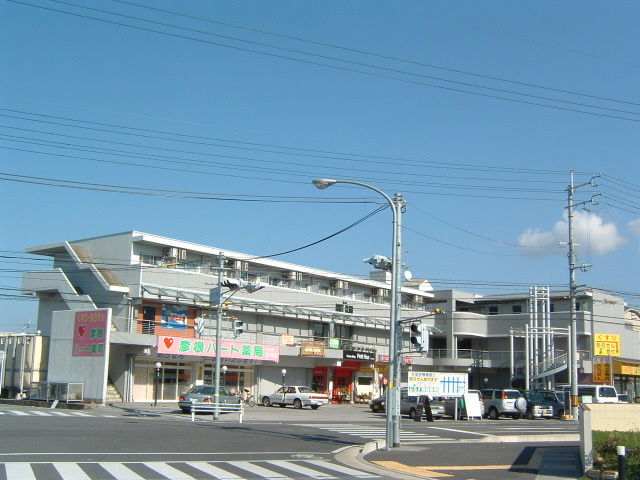 コンビニが目の前！滋賀県立大へ通学に便利な物件です